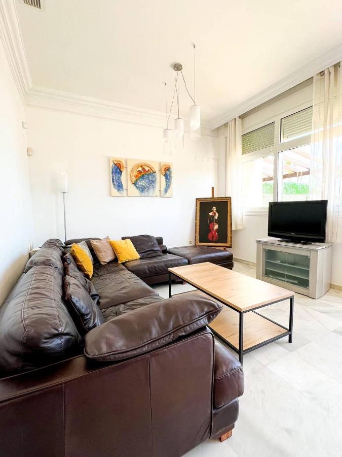 Modern Three-Level Apartment Near The Sea Беналмадена Екстериор снимка